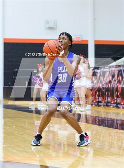 Thumbnail 1 in Dunbar @ Castleberry (UIL Basketball 4A Bi-District Playoff) photogallery.