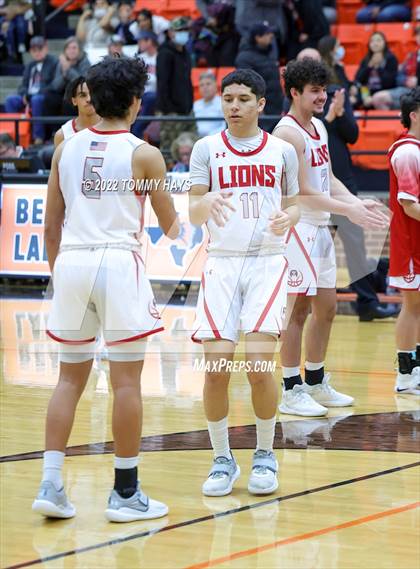 Thumbnail 3 in Dunbar @ Castleberry (UIL Basketball 4A Bi-District Playoff) photogallery.