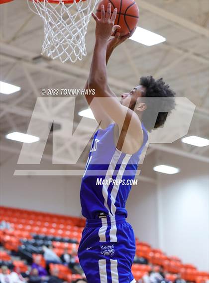 Thumbnail 1 in Dunbar @ Castleberry (UIL Basketball 4A Bi-District Playoff) photogallery.