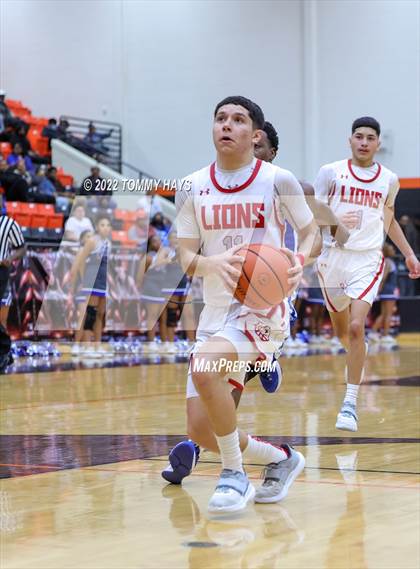 Thumbnail 1 in Dunbar @ Castleberry (UIL Basketball 4A Bi-District Playoff) photogallery.