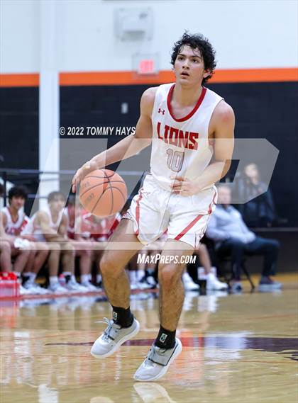 Thumbnail 3 in Dunbar @ Castleberry (UIL Basketball 4A Bi-District Playoff) photogallery.