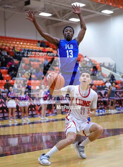 Thumbnail 1 in Dunbar @ Castleberry (UIL Basketball 4A Bi-District Playoff) photogallery.