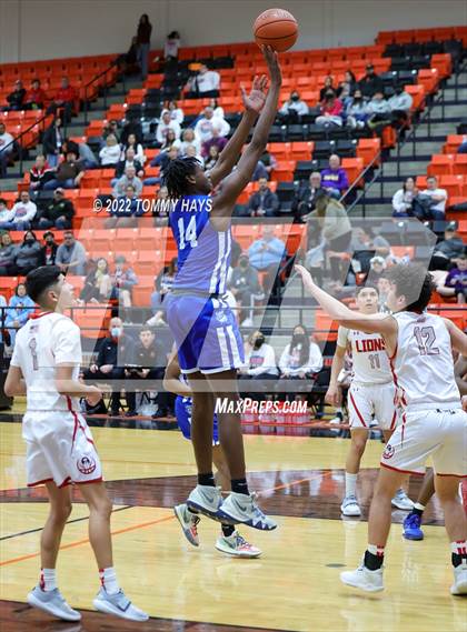 Thumbnail 2 in Dunbar @ Castleberry (UIL Basketball 4A Bi-District Playoff) photogallery.