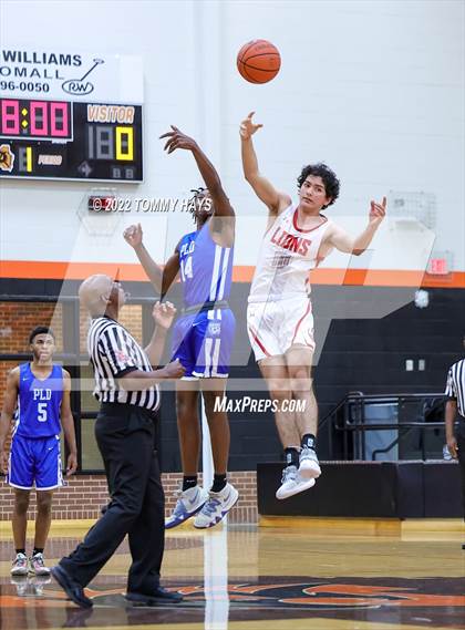 Thumbnail 1 in Dunbar @ Castleberry (UIL Basketball 4A Bi-District Playoff) photogallery.