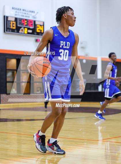 Thumbnail 2 in Dunbar @ Castleberry (UIL Basketball 4A Bi-District Playoff) photogallery.