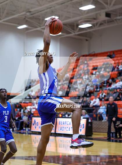 Thumbnail 3 in Dunbar @ Castleberry (UIL Basketball 4A Bi-District Playoff) photogallery.