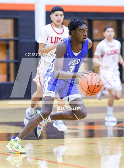 Thumbnail 1 in Dunbar @ Castleberry (UIL Basketball 4A Bi-District Playoff) photogallery.