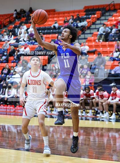 Thumbnail 2 in Dunbar @ Castleberry (UIL Basketball 4A Bi-District Playoff) photogallery.