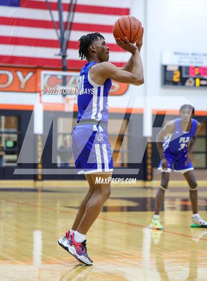 Thumbnail 3 in Dunbar @ Castleberry (UIL Basketball 4A Bi-District Playoff) photogallery.