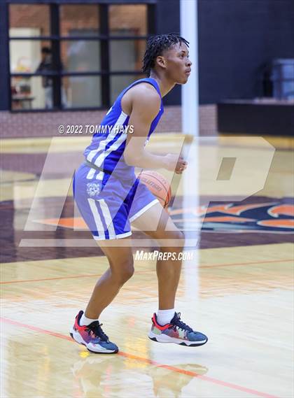Thumbnail 1 in Dunbar @ Castleberry (UIL Basketball 4A Bi-District Playoff) photogallery.
