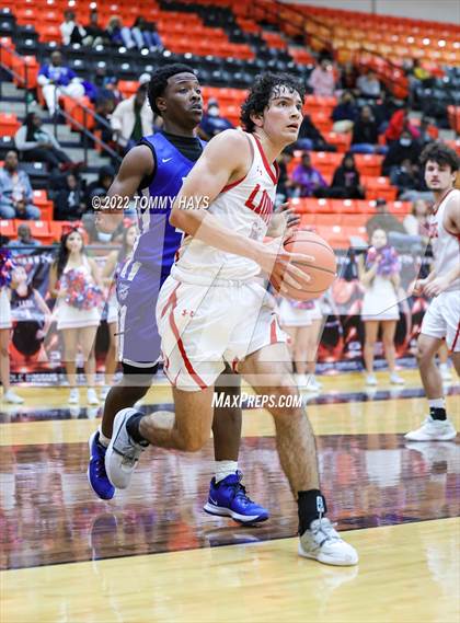 Thumbnail 2 in Dunbar @ Castleberry (UIL Basketball 4A Bi-District Playoff) photogallery.