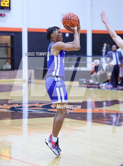 Thumbnail 3 in Dunbar @ Castleberry (UIL Basketball 4A Bi-District Playoff) photogallery.