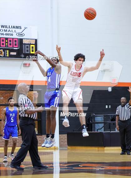 Thumbnail 2 in Dunbar @ Castleberry (UIL Basketball 4A Bi-District Playoff) photogallery.