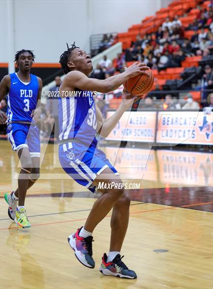 Thumbnail 3 in Dunbar @ Castleberry (UIL Basketball 4A Bi-District Playoff) photogallery.