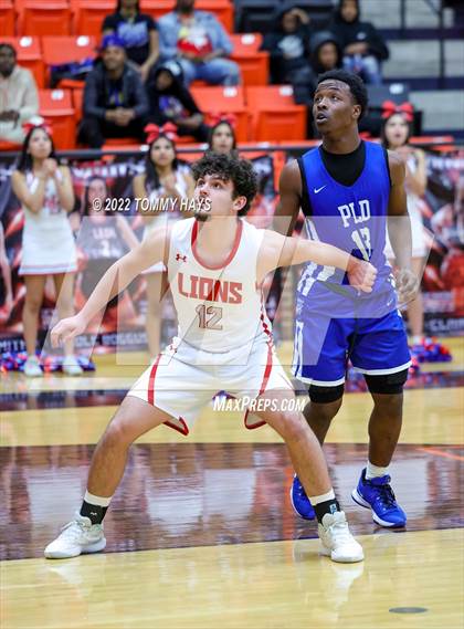 Thumbnail 3 in Dunbar @ Castleberry (UIL Basketball 4A Bi-District Playoff) photogallery.