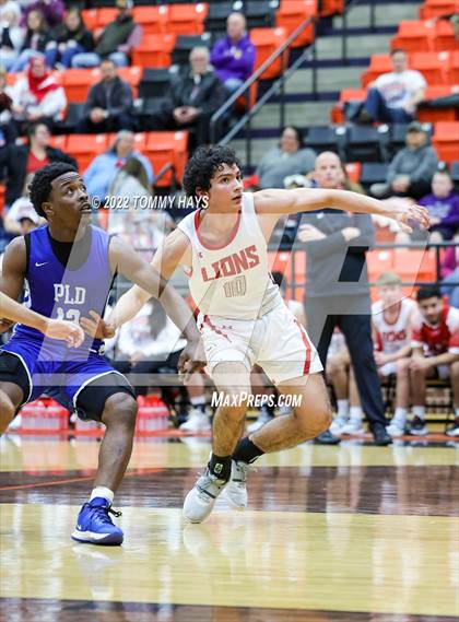 Thumbnail 3 in Dunbar @ Castleberry (UIL Basketball 4A Bi-District Playoff) photogallery.