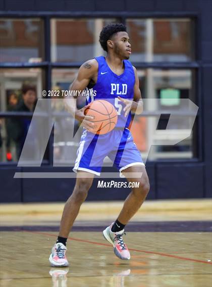 Thumbnail 1 in Dunbar @ Castleberry (UIL Basketball 4A Bi-District Playoff) photogallery.