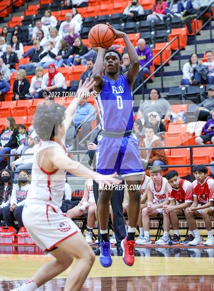 Thumbnail 3 in Dunbar @ Castleberry (UIL Basketball 4A Bi-District Playoff) photogallery.