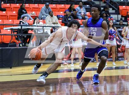 Thumbnail 1 in Dunbar @ Castleberry (UIL Basketball 4A Bi-District Playoff) photogallery.