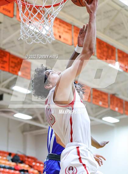 Thumbnail 1 in Dunbar @ Castleberry (UIL Basketball 4A Bi-District Playoff) photogallery.