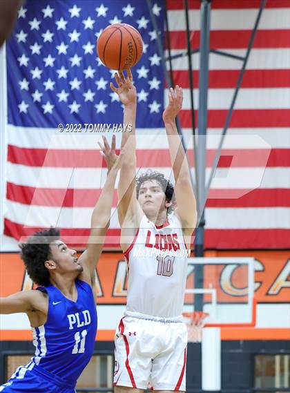 Thumbnail 2 in Dunbar @ Castleberry (UIL Basketball 4A Bi-District Playoff) photogallery.