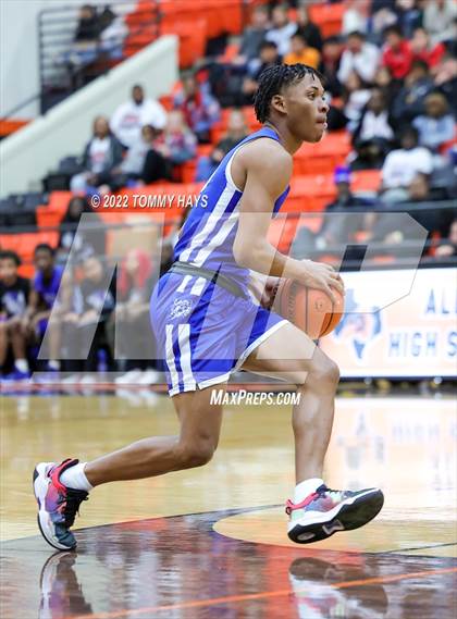 Thumbnail 1 in Dunbar @ Castleberry (UIL Basketball 4A Bi-District Playoff) photogallery.