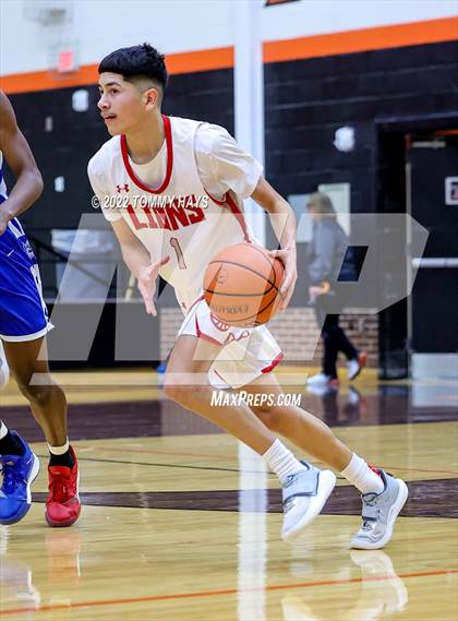 Thumbnail 2 in Dunbar @ Castleberry (UIL Basketball 4A Bi-District Playoff) photogallery.