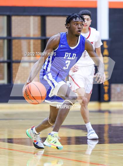 Thumbnail 2 in Dunbar @ Castleberry (UIL Basketball 4A Bi-District Playoff) photogallery.