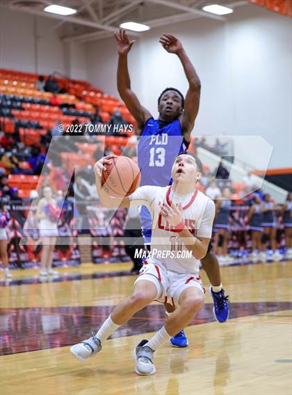 Thumbnail 3 in Dunbar @ Castleberry (UIL Basketball 4A Bi-District Playoff) photogallery.