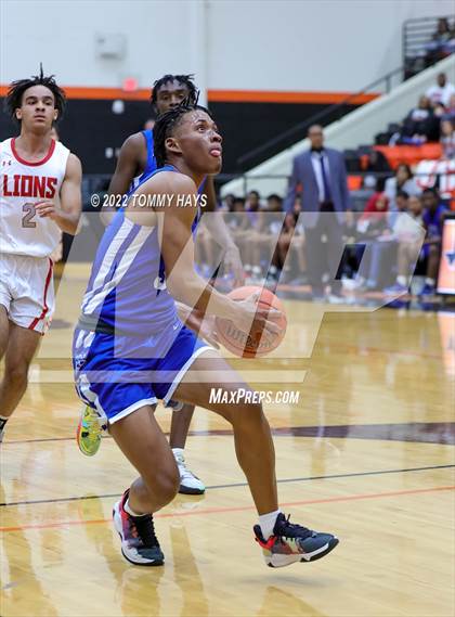 Thumbnail 1 in Dunbar @ Castleberry (UIL Basketball 4A Bi-District Playoff) photogallery.