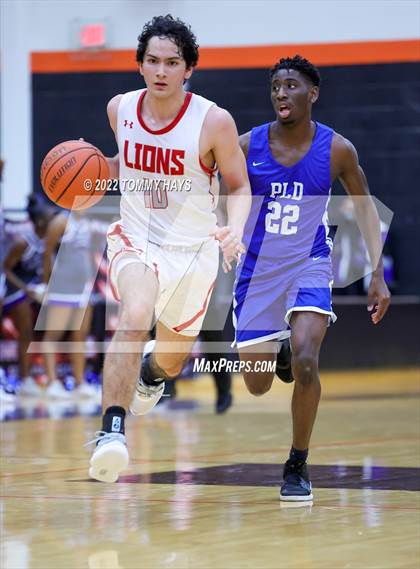 Thumbnail 3 in Dunbar @ Castleberry (UIL Basketball 4A Bi-District Playoff) photogallery.