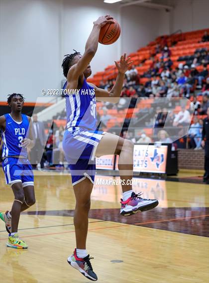 Thumbnail 2 in Dunbar @ Castleberry (UIL Basketball 4A Bi-District Playoff) photogallery.