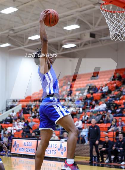 Thumbnail 2 in Dunbar @ Castleberry (UIL Basketball 4A Bi-District Playoff) photogallery.