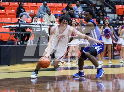 Thumbnail 1 in Dunbar @ Castleberry (UIL Basketball 4A Bi-District Playoff) photogallery.