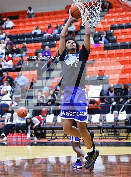 Thumbnail 1 in Dunbar @ Castleberry (UIL Basketball 4A Bi-District Playoff) photogallery.