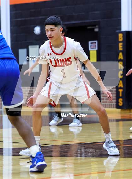 Thumbnail 3 in Dunbar @ Castleberry (UIL Basketball 4A Bi-District Playoff) photogallery.