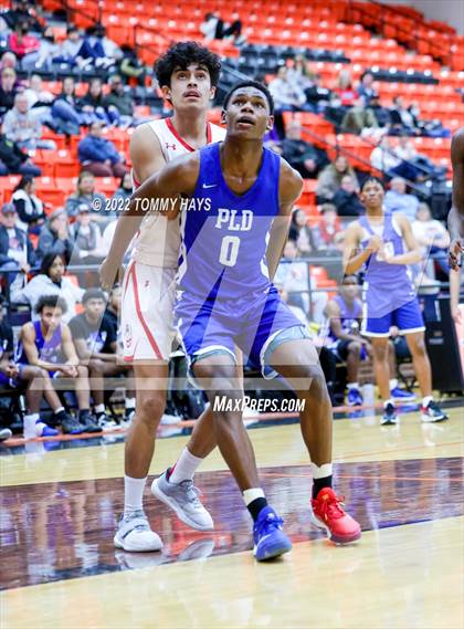 Thumbnail 2 in Dunbar @ Castleberry (UIL Basketball 4A Bi-District Playoff) photogallery.
