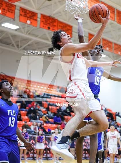Thumbnail 1 in Dunbar @ Castleberry (UIL Basketball 4A Bi-District Playoff) photogallery.