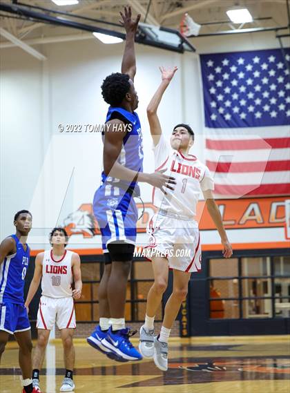 Thumbnail 1 in Dunbar @ Castleberry (UIL Basketball 4A Bi-District Playoff) photogallery.