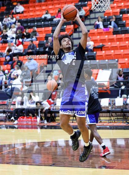 Thumbnail 3 in Dunbar @ Castleberry (UIL Basketball 4A Bi-District Playoff) photogallery.