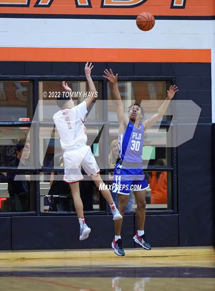 Thumbnail 2 in Dunbar @ Castleberry (UIL Basketball 4A Bi-District Playoff) photogallery.