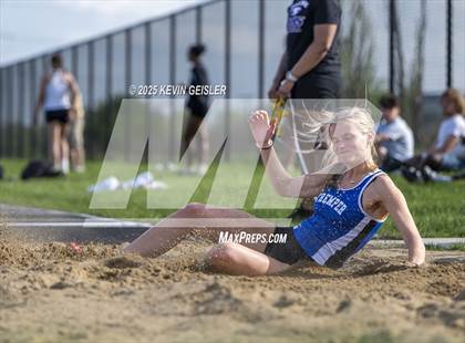 Thumbnail 3 in SEC Conference Meet photogallery.