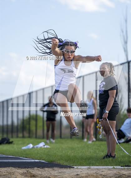 Thumbnail 2 in SEC Conference Meet photogallery.