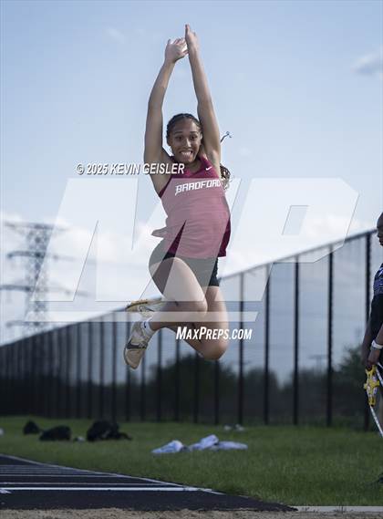 Thumbnail 1 in SEC Conference Meet photogallery.