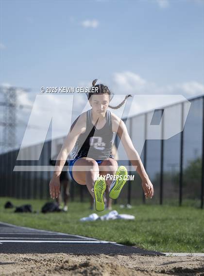 Thumbnail 1 in SEC Conference Meet photogallery.