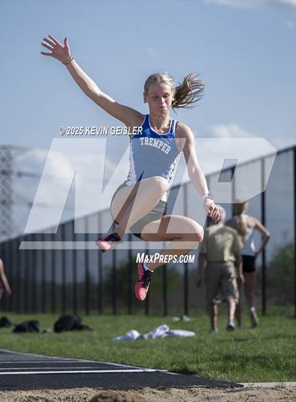 Thumbnail 1 in SEC Conference Meet photogallery.