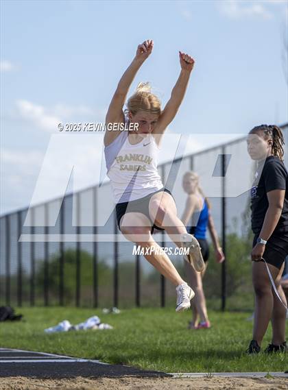 Thumbnail 1 in SEC Conference Meet photogallery.