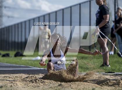 Thumbnail 3 in SEC Conference Meet photogallery.