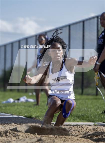 Thumbnail 1 in SEC Conference Meet photogallery.