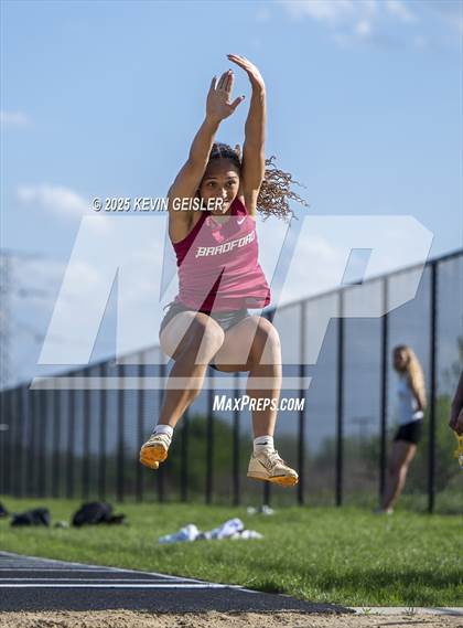 Thumbnail 1 in SEC Conference Meet photogallery.